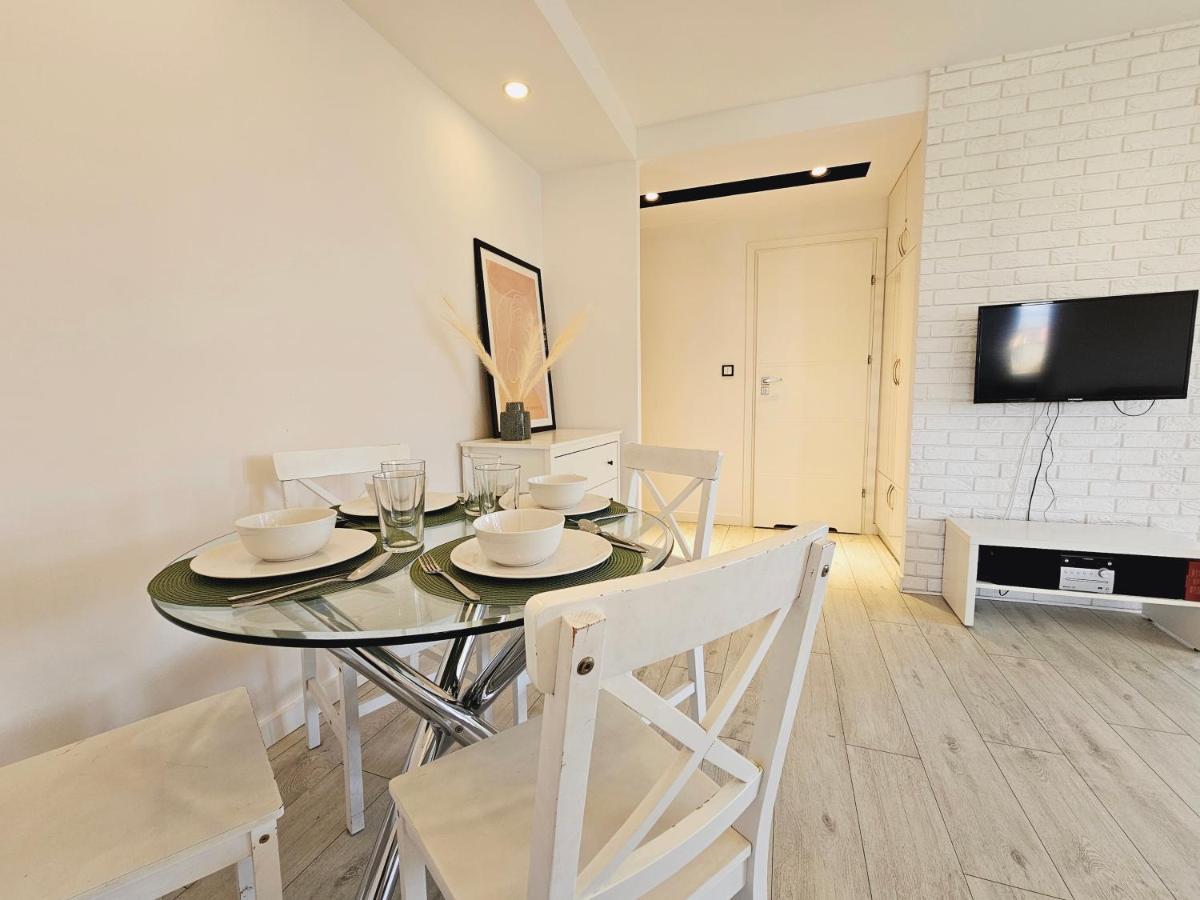 Peowiakow Apartment *